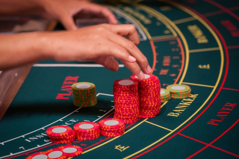 18.-Peraturan-yang-Harus-Diperhatikan-saat-Bermain-Baccarat-Live-Casino - Copy